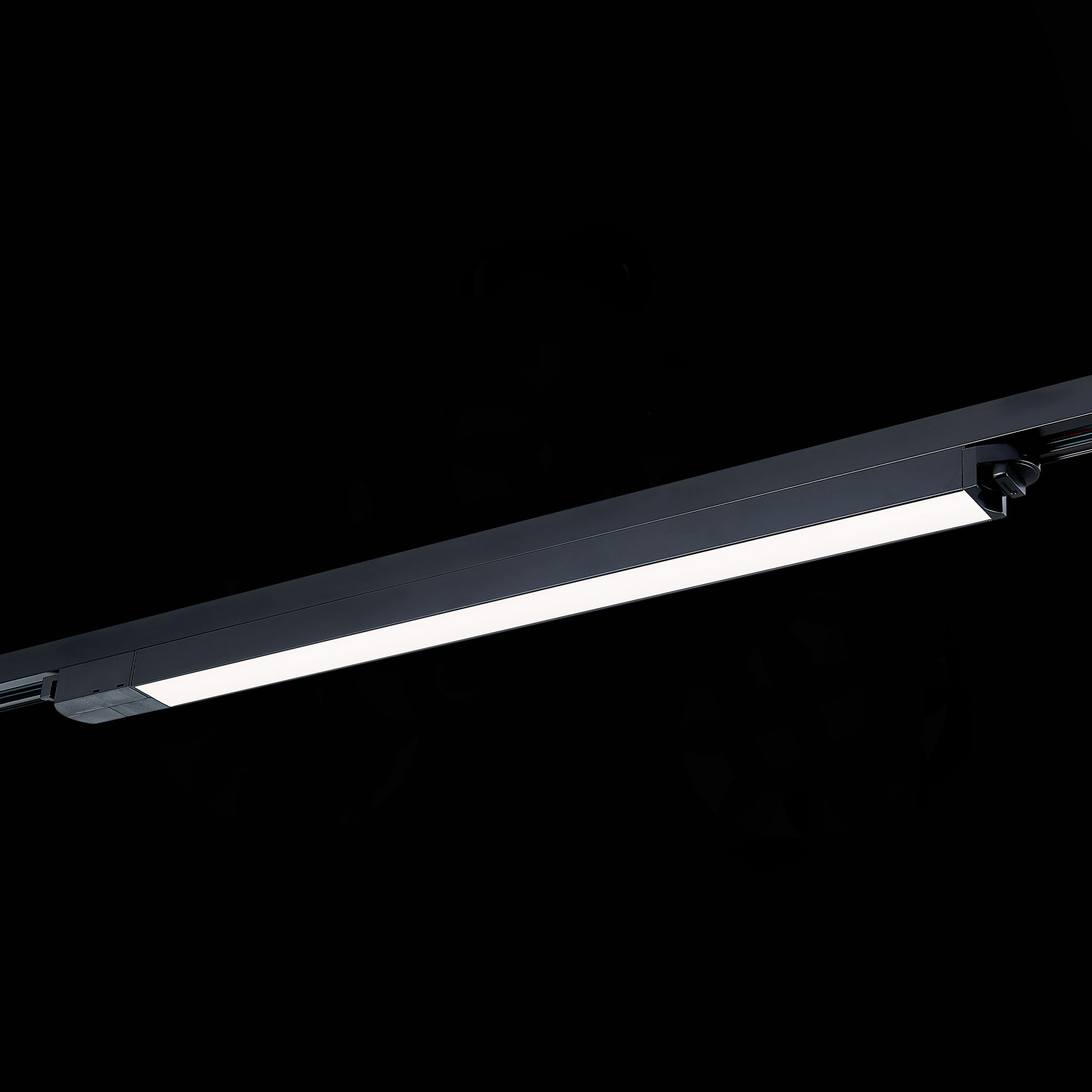 ST366.438.24 Св-к трек. Черный LED 1*24W 3000K 2 250Lm Ra>98 120 IP20 L600xW34xH33 180-240V BASE