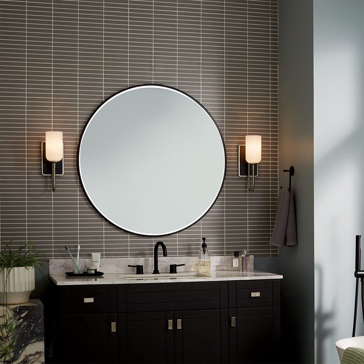 Бра для ванных комнат Kichler, Арт. KL-SOLIA-1W-BNB