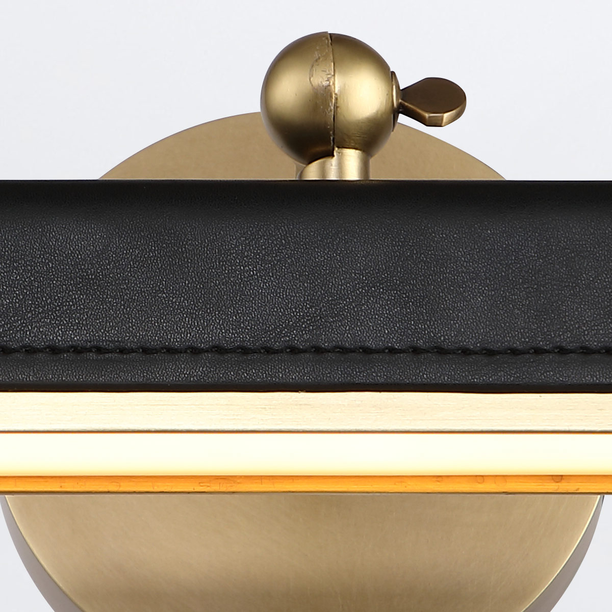 Светильник для картин Alora, Арт. QN-VALISE-PL-S-VBS-TL