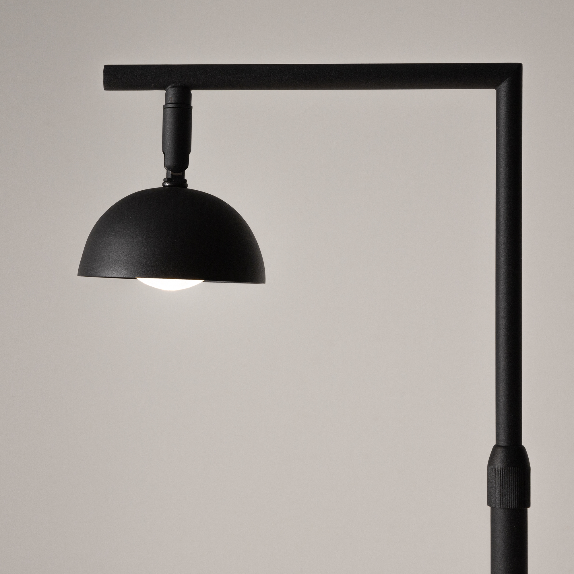 Напольный светильник (торшер) Maytoni MOD372FL-L10B3K