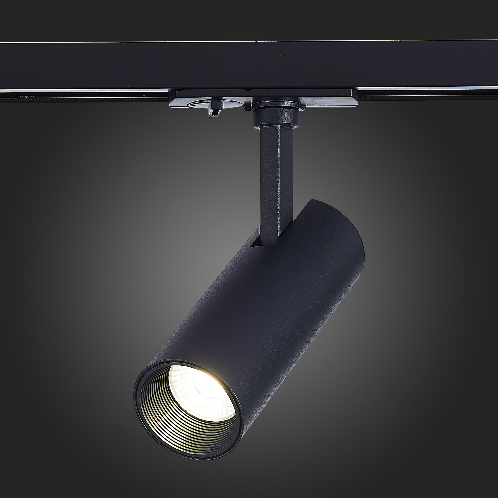 ST350.446.10.36 Св-к трек. Черный LED 1*10W 4000K 900Lm Ra?90 36° IP20 L137xW49xH171 100-240V BASE