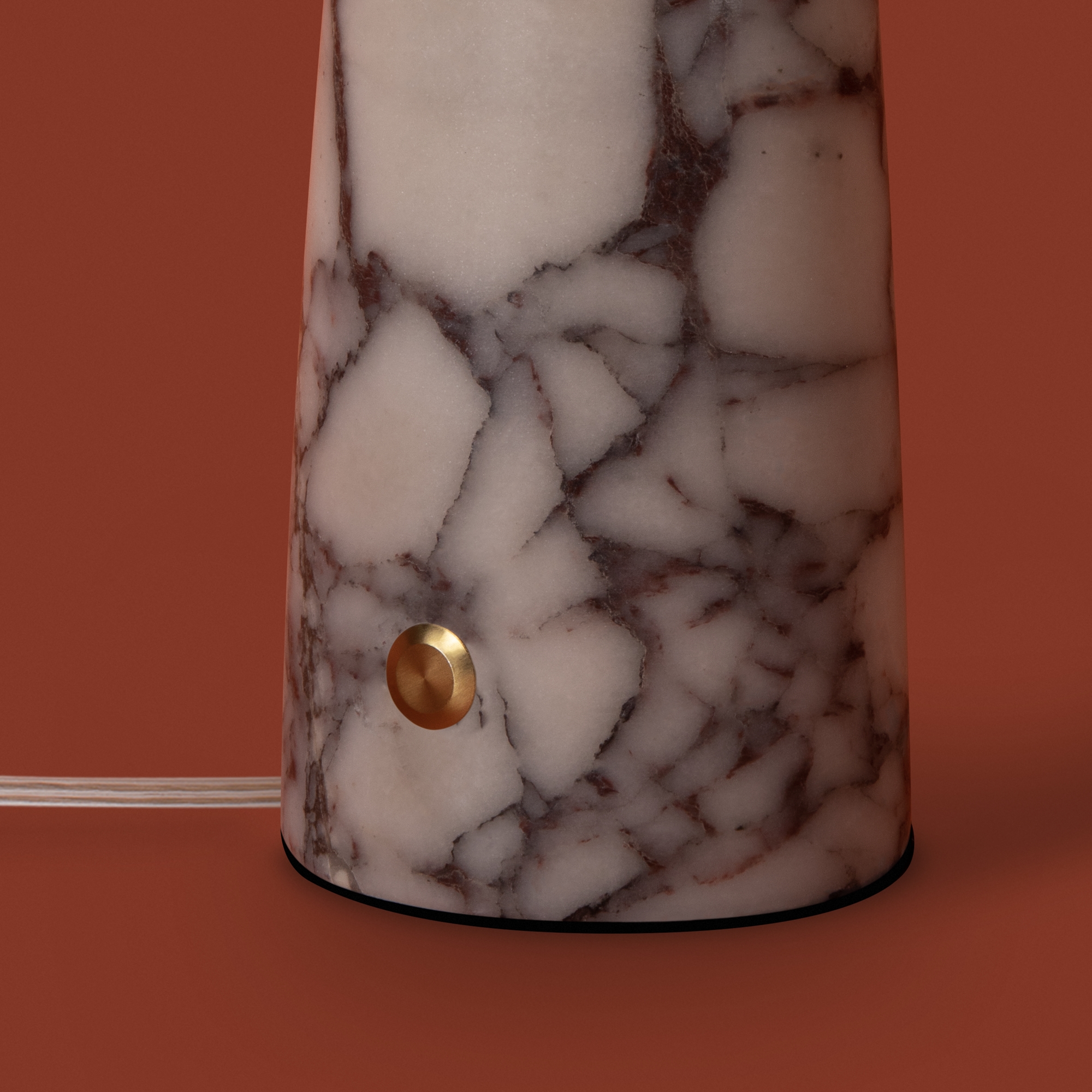 Настольный светильник Freya FR2054TL-01BS1