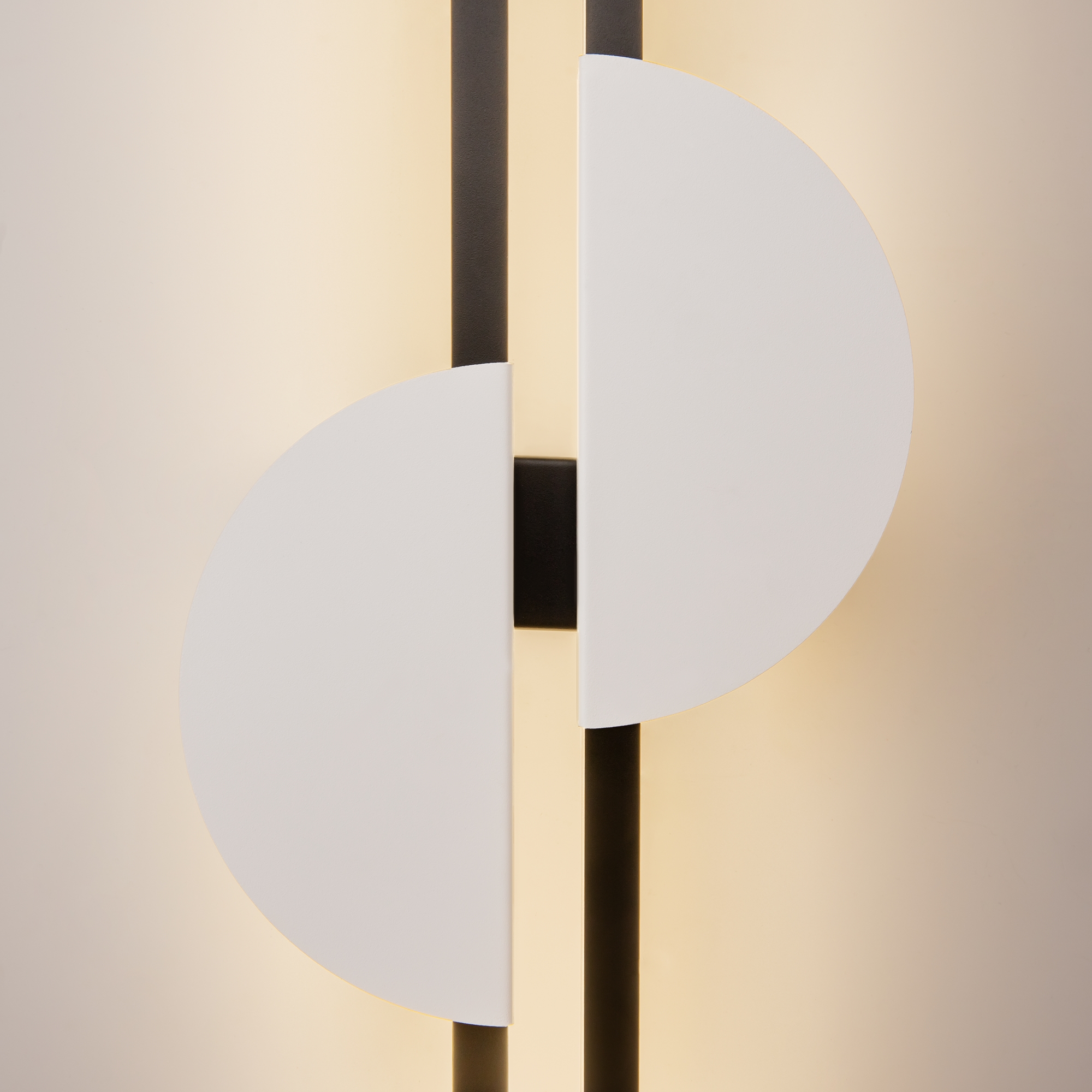 Настенный светильник (бра) Maytoni MOD179WL-L22W4K1