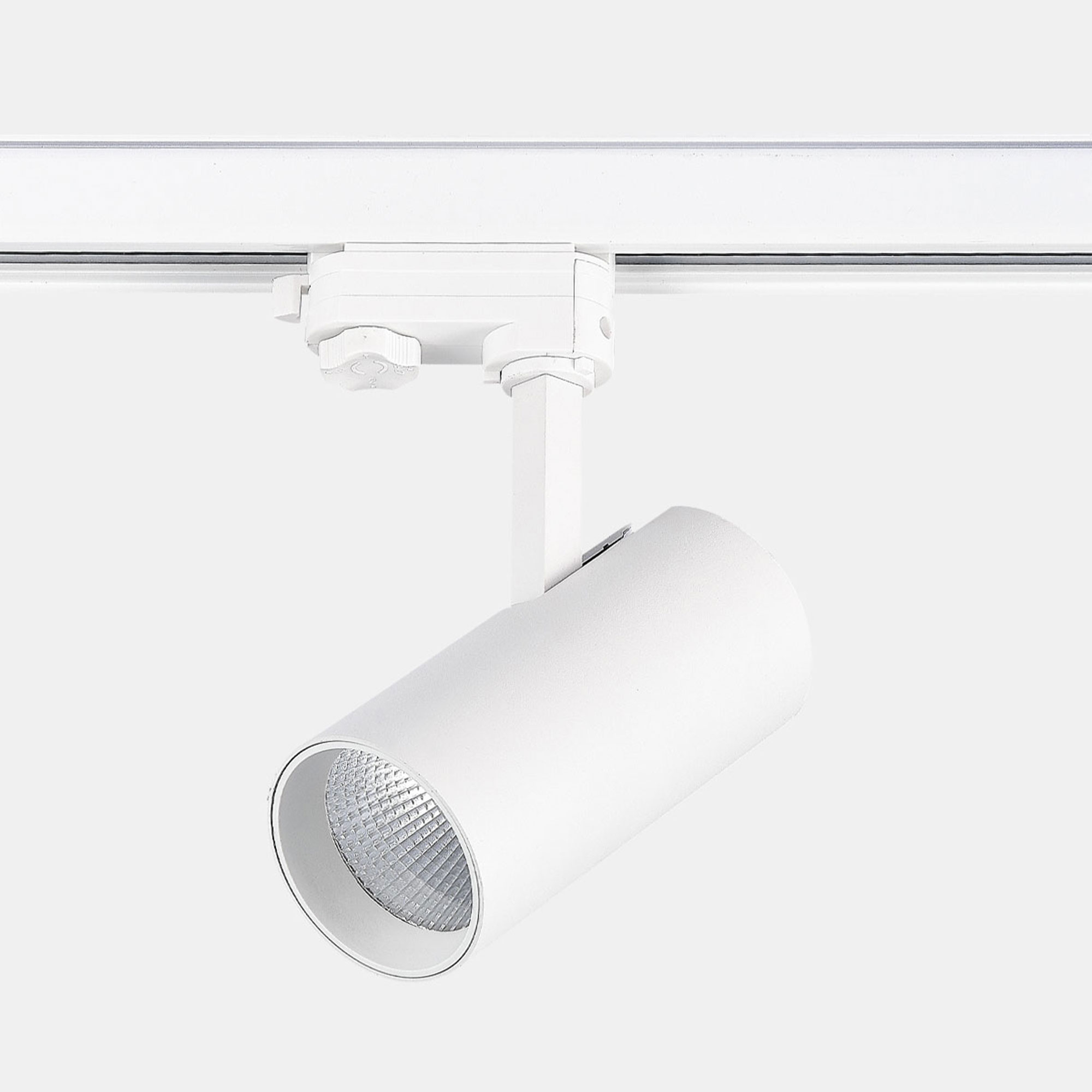 ST661.546.30 Св-к трек. Белый LED 1*30W 4000K 2 400Lm Ra>90 38° IP20 L170xW80xH245 165-265V TRACE