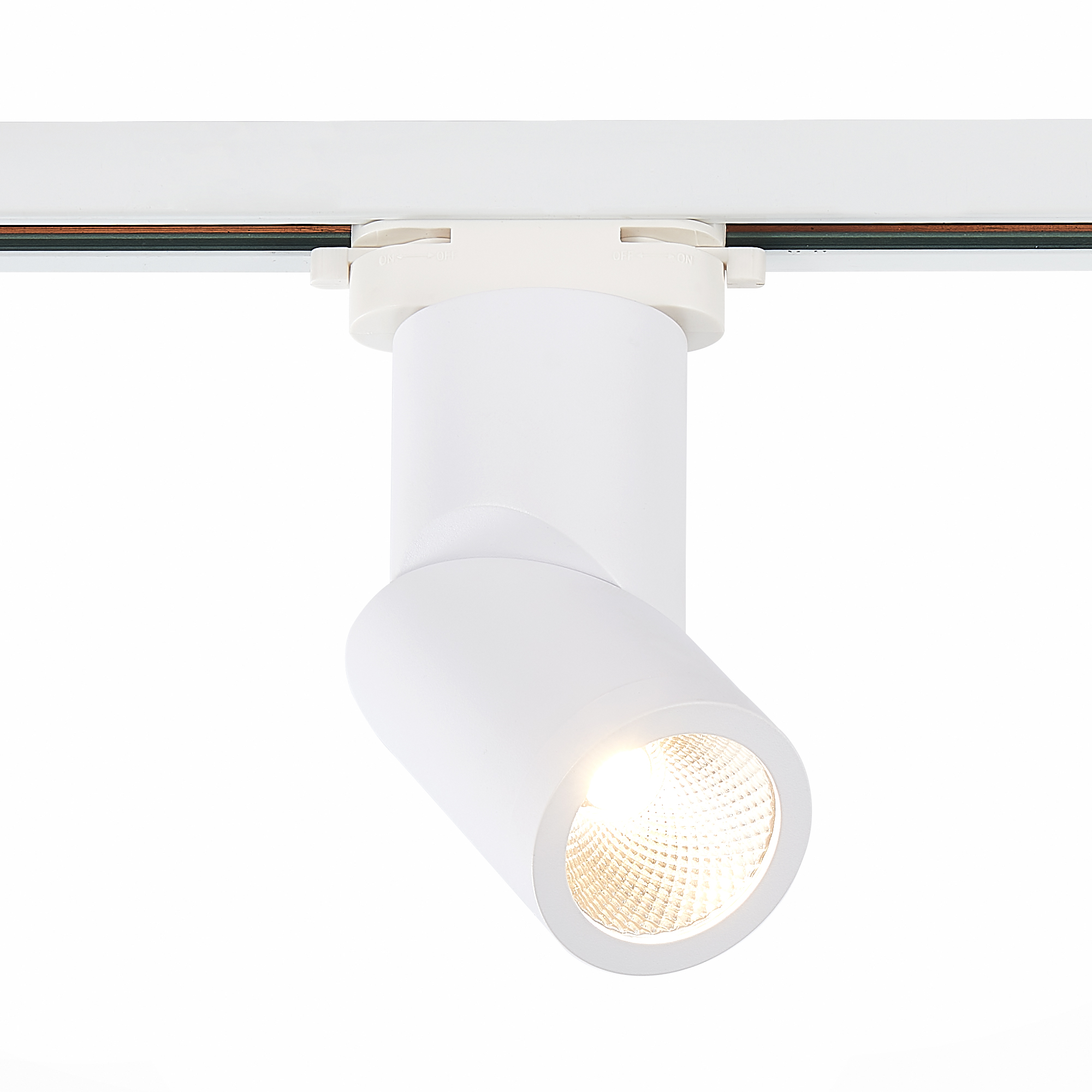 ST650.536.10 Св-к трек. Белый LED 1*10W 3000K 800Lm Ra>90 38° IP20 D60xH190 165-265V BASE