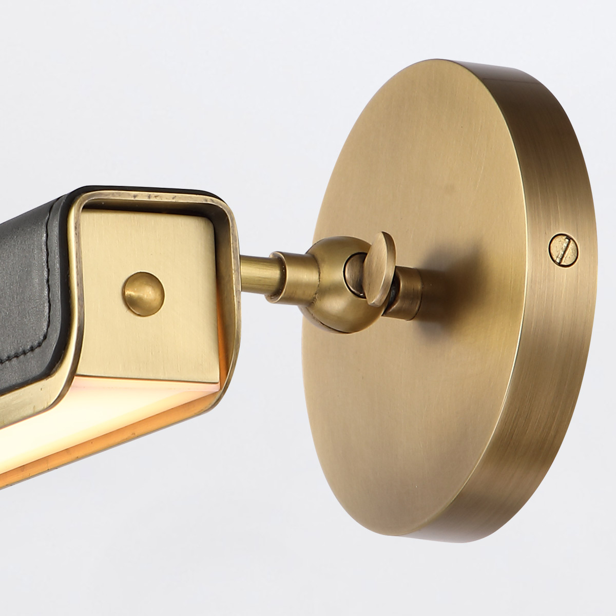 Светильник для картин Alora, Арт. QN-VALISE-PL-S-VBS-TL