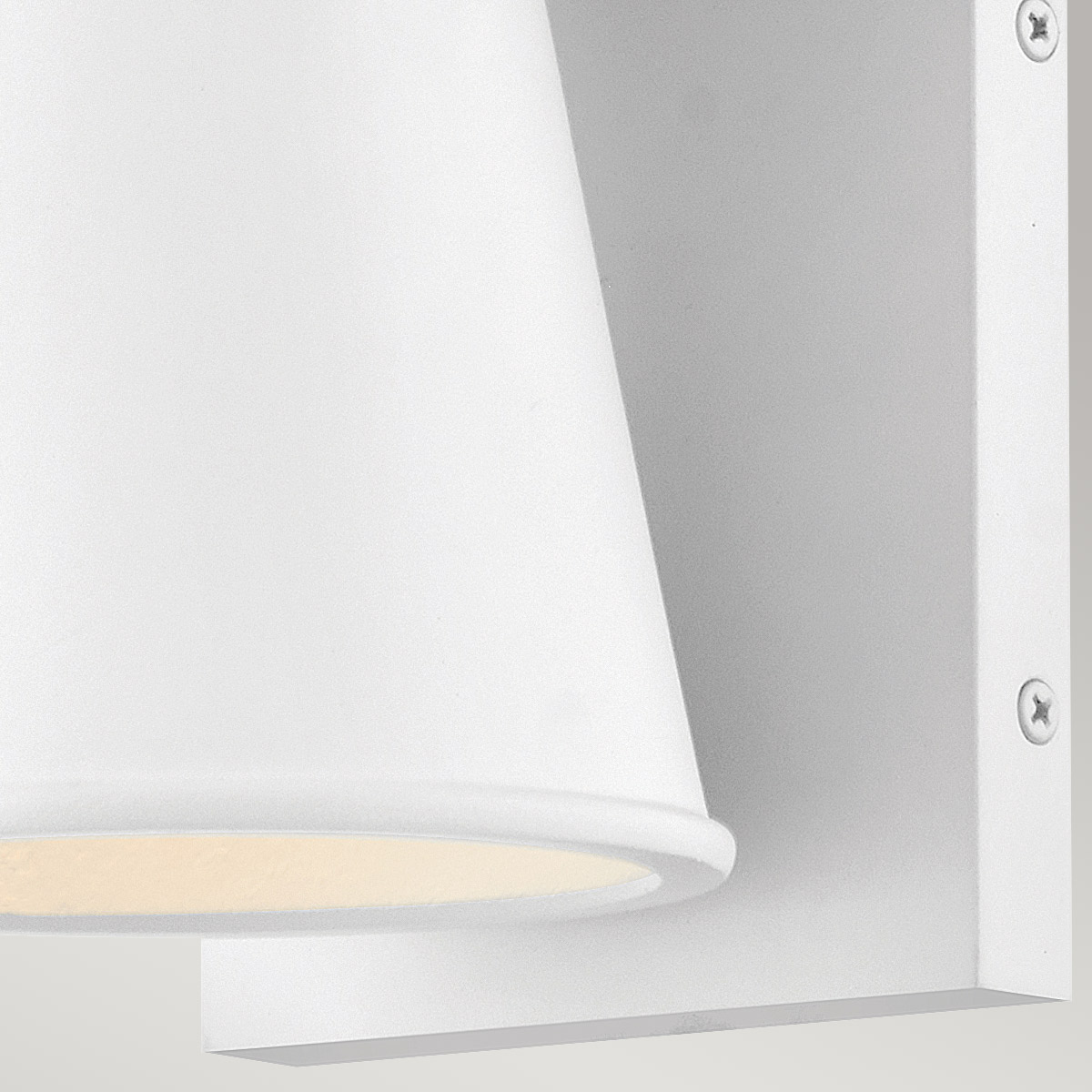 Настенный фонарь Hinkley, Арт. HK-HANS-S-WHT