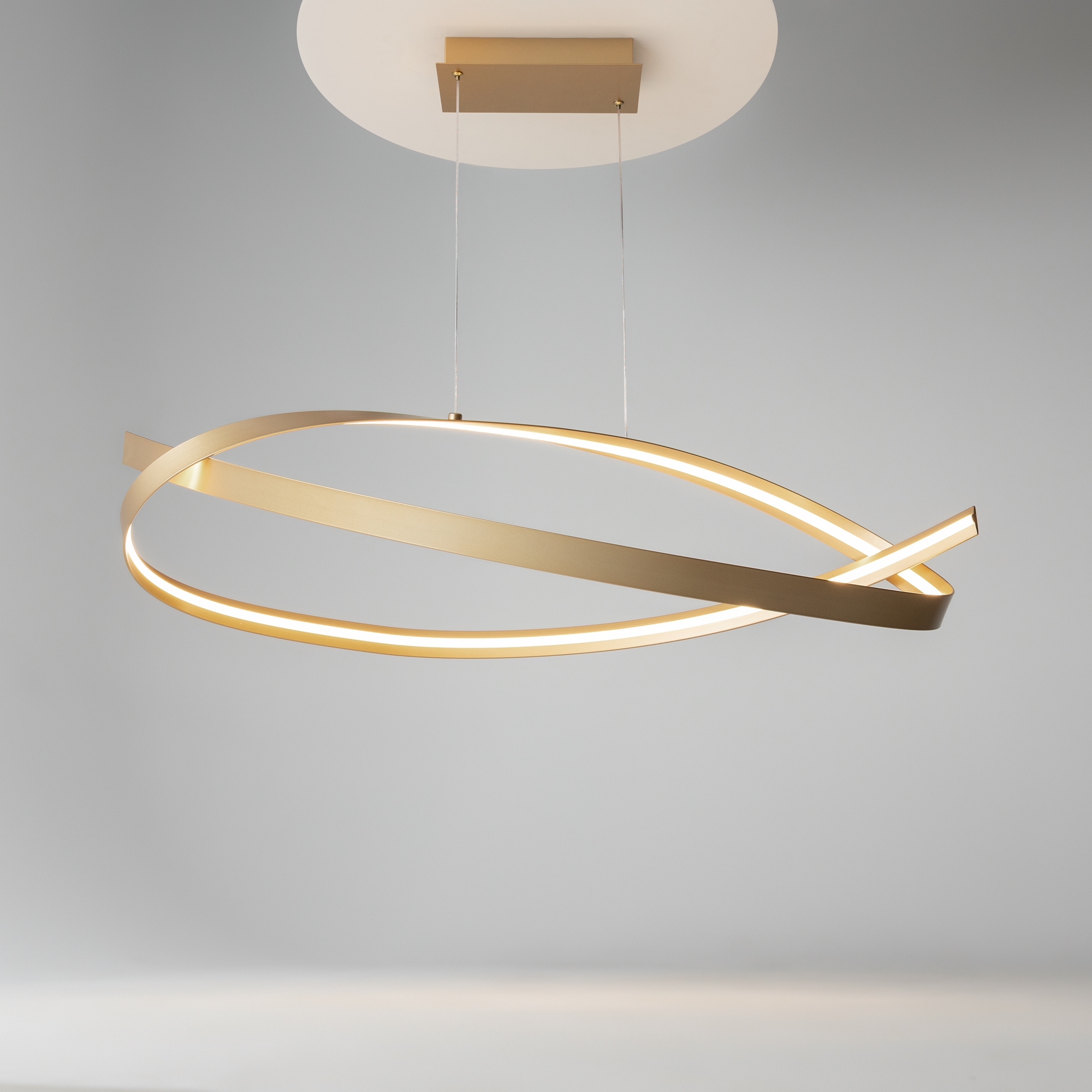 Подвесной светильник Maytoni MOD283PL-L40BS3K