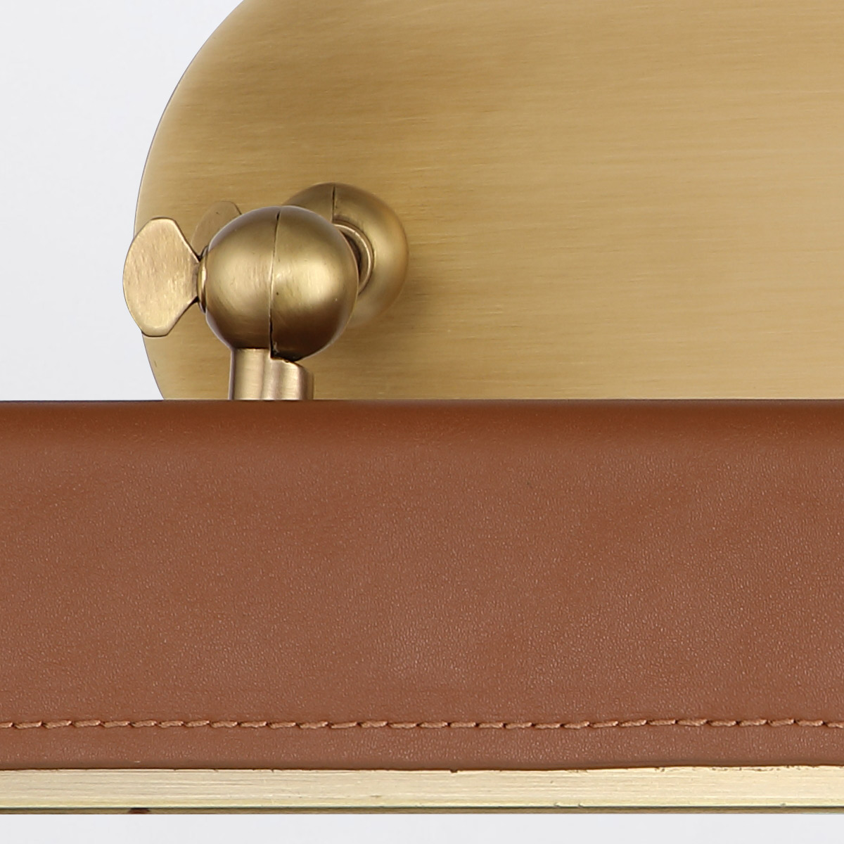 Светильник для картин Alora, Арт. QN-VALISE-PL-M-VBS-CL