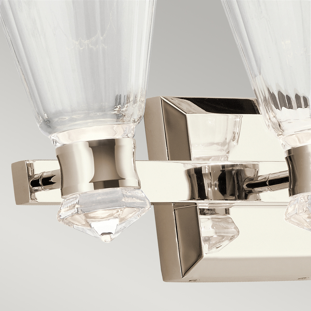 Бра для ванных комнат Kichler, Арт. QN-KAYVA3-PN