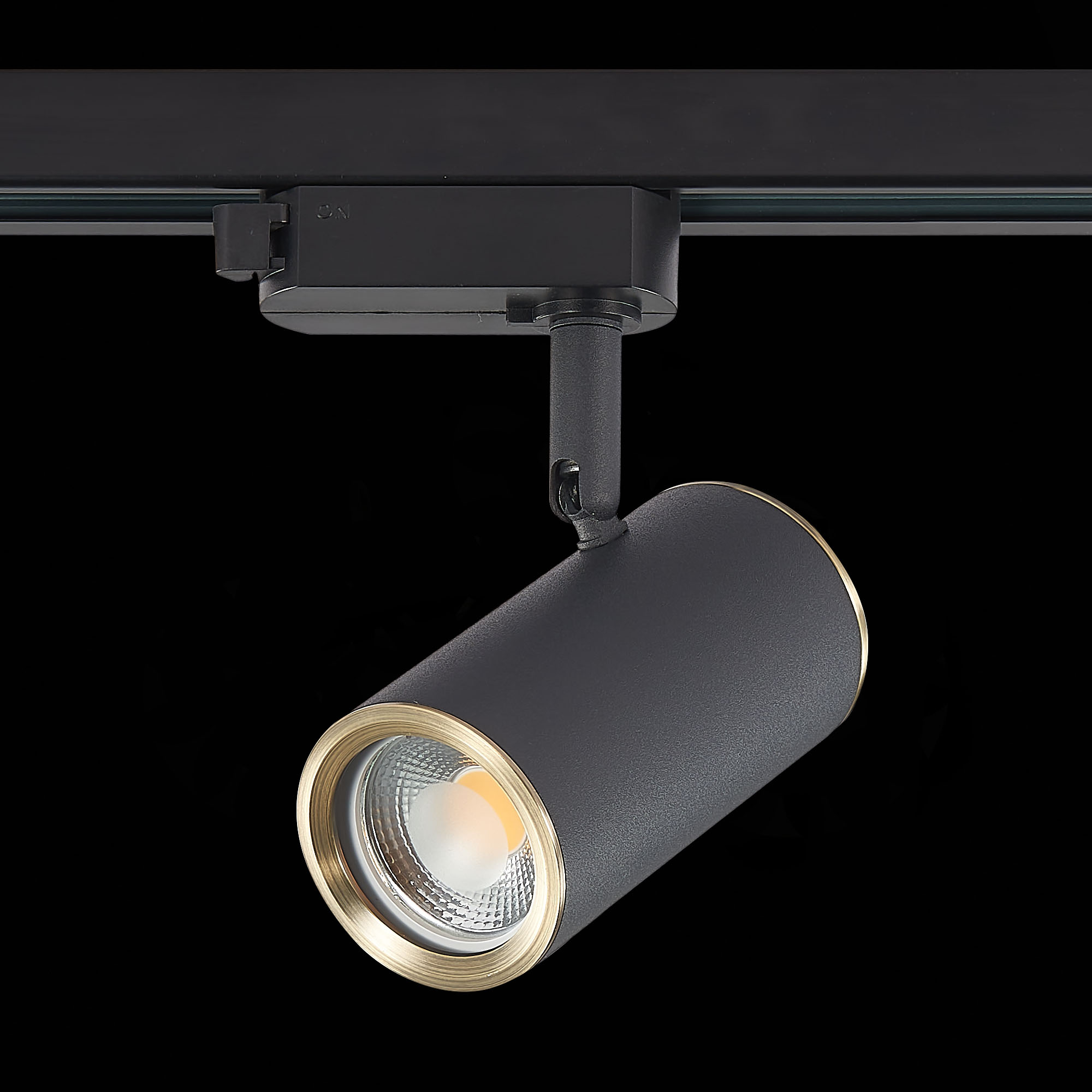 ST301.436.01 Св-к трек. Черный GU10 1*50W L104xW54xH111 220V Без ламп BASE