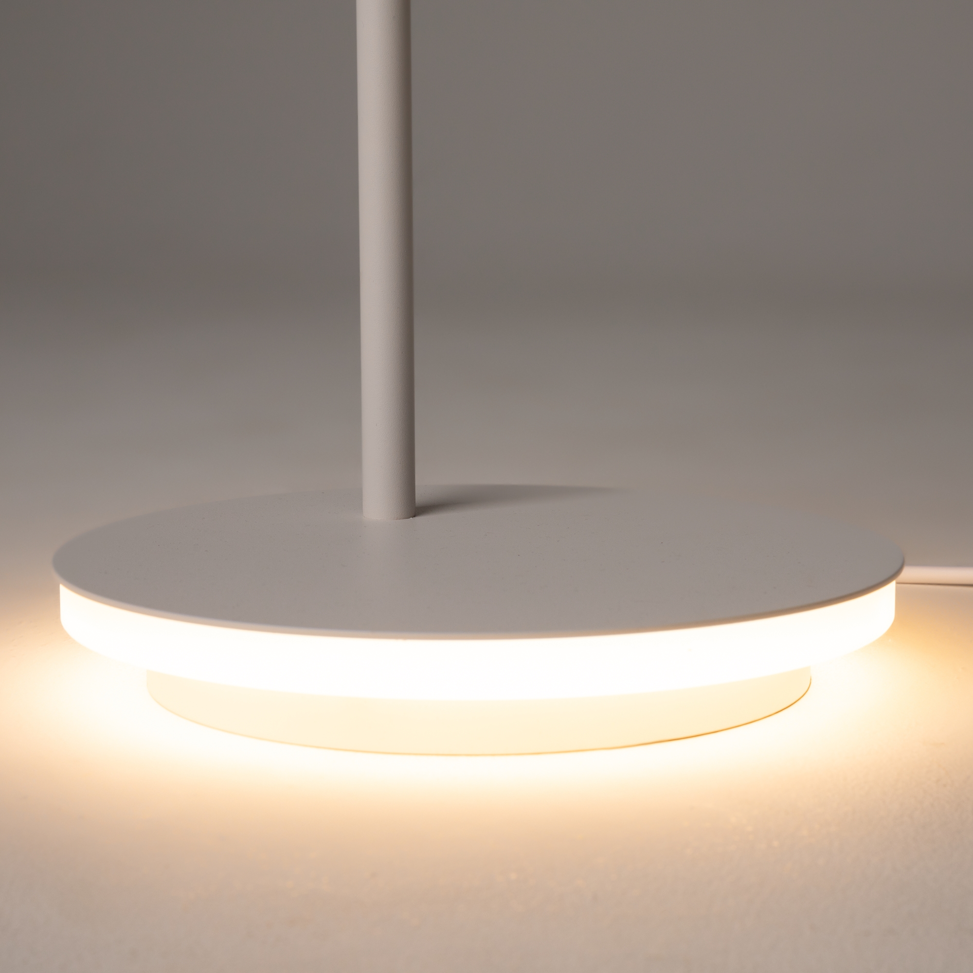 Напольный светильник (торшер) Maytoni Z010FL-L8W3K