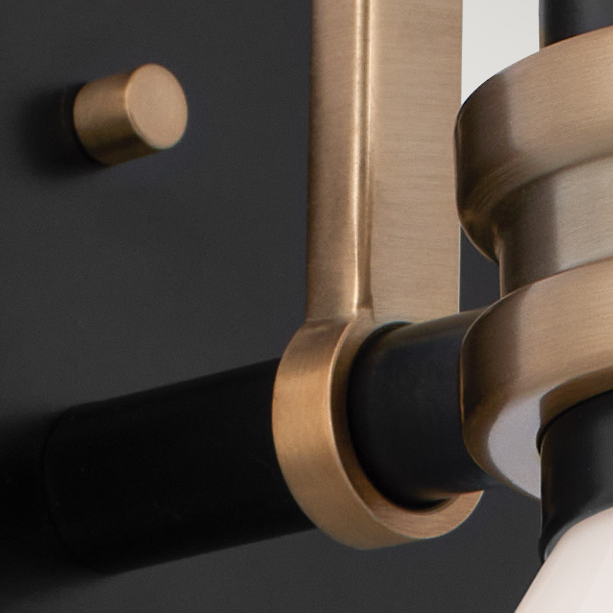 Бра для ванных комнат Kichler, Арт. KL-FARUM1-BK-CPZ