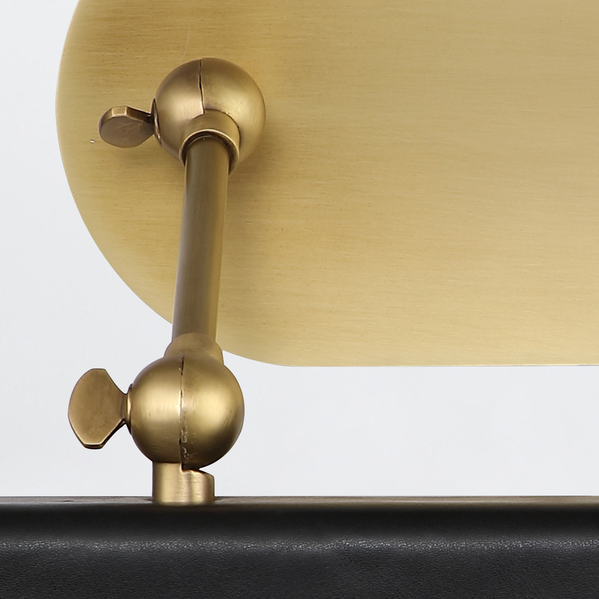 Светильник для картин Alora, Арт. QN-VALISE-PL-M-VBS-TL