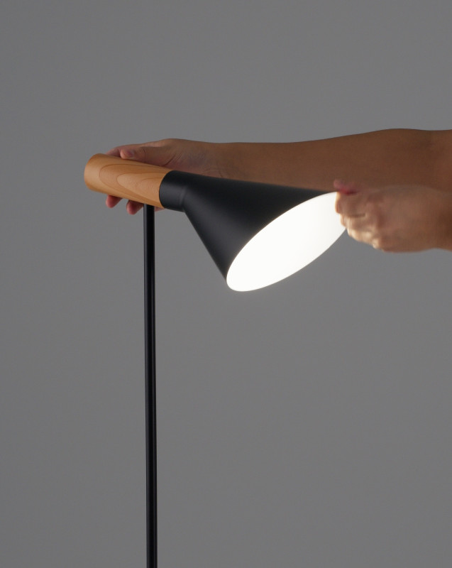 Торшер Moderli V11334-1F