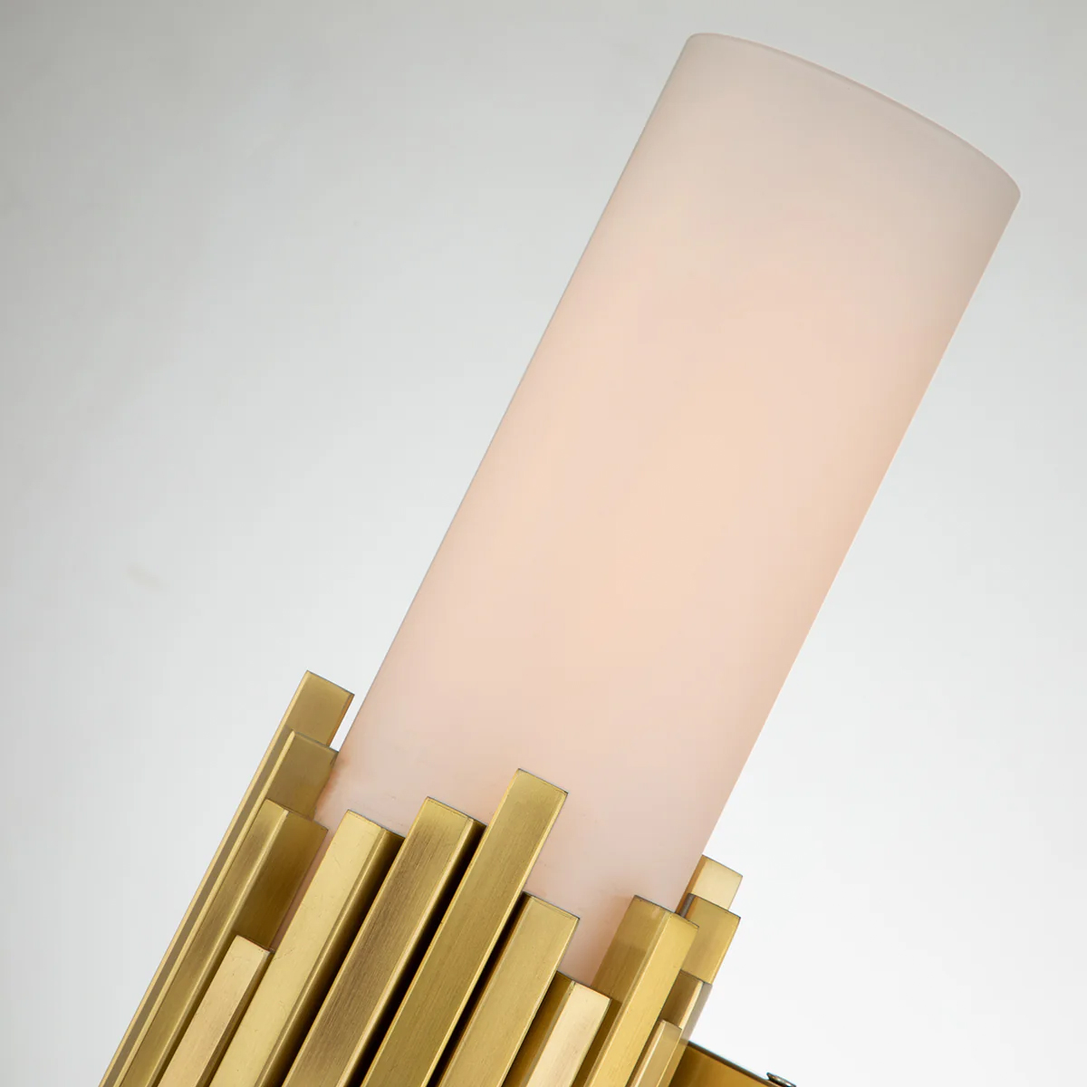 Бра для ванных комнат Elstead Lighting, Арт. MARVELE-2WB-AB-OPAL