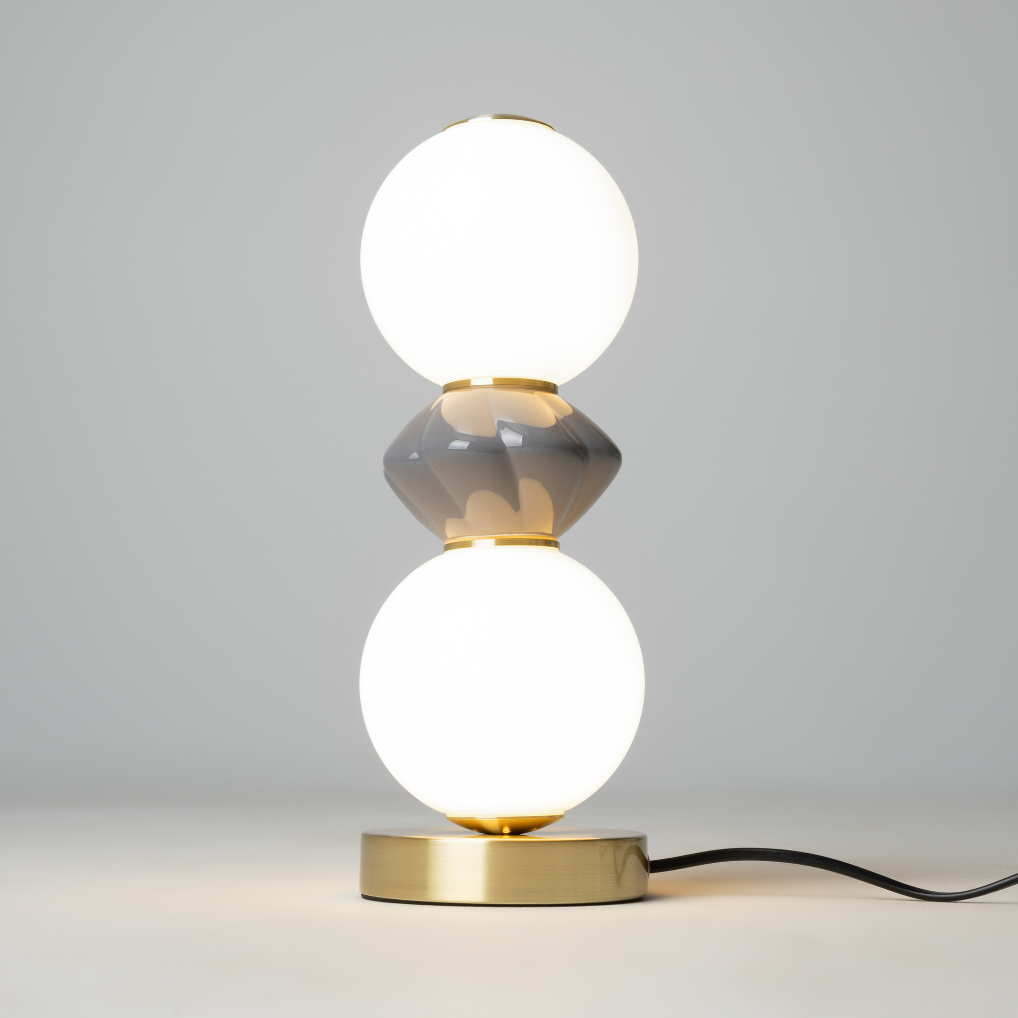 Настольный светильник Maytoni MOD362TL-L10GR3K