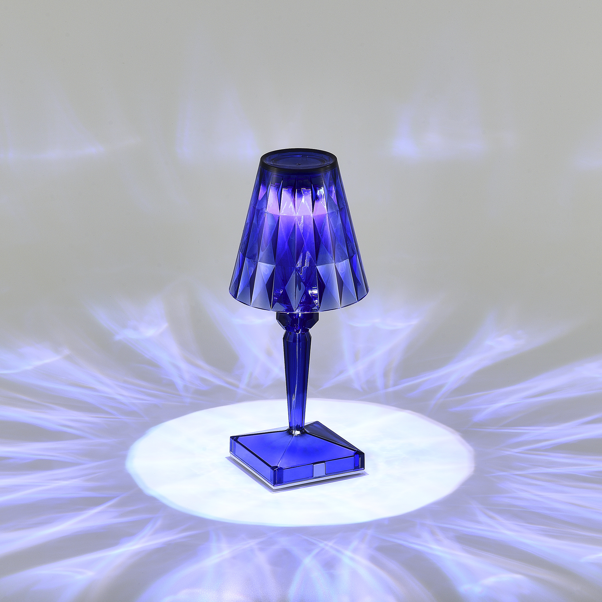 SL1010.714.01 Прикроватная лампа ST-Luce Синий/Синий LED 1*2W 3000K - 6000K SPARKLE