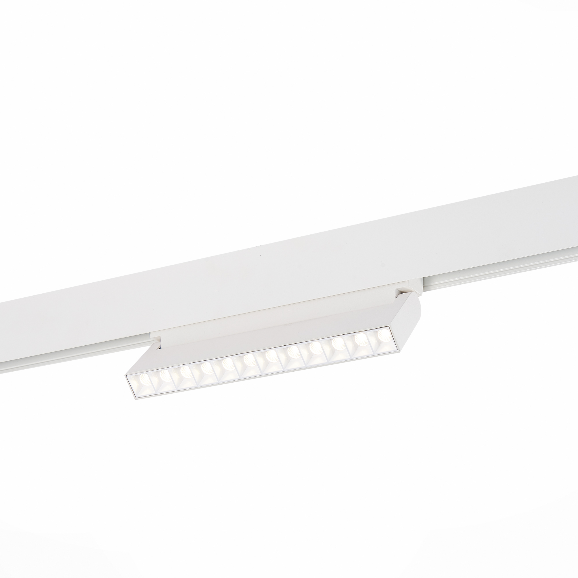 ST364.546.12 Магнитный трековый светильник белый LED 1*12W 4000K 1 009Lm Ra>80 36° IP20 L219xW22xH10 SKYLINE 48