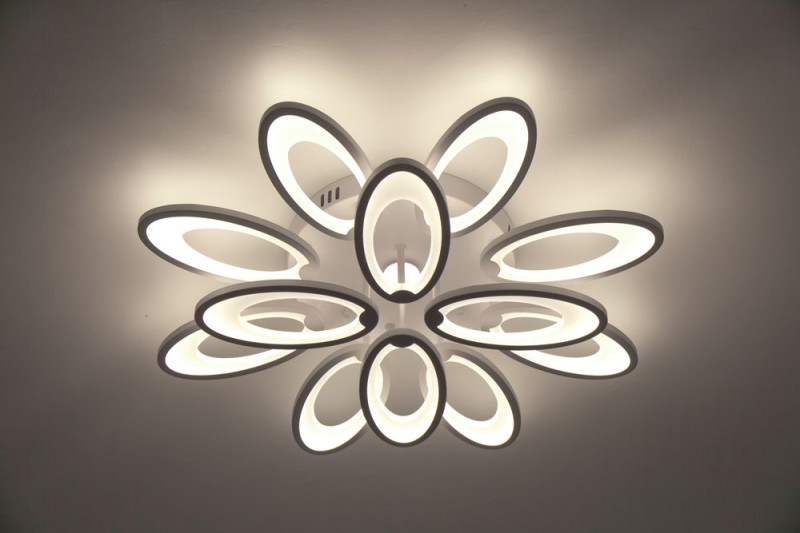 Накладная люстра Escada 10238/12LED