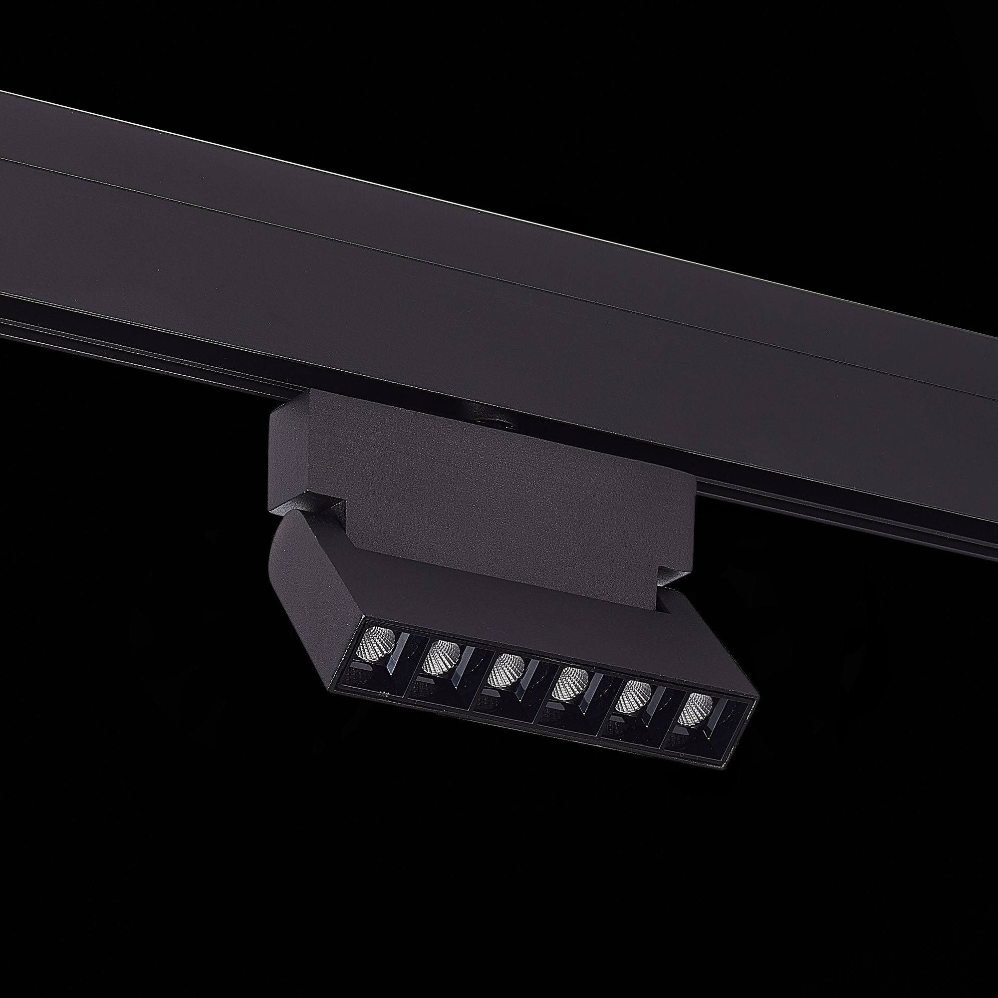 ST362.446.06 Магнитный трековый светильник Черный LED 1*6W 4000K 532Lm Ra>90 36° IP20 L120xW22xH134 SKYLINE 48