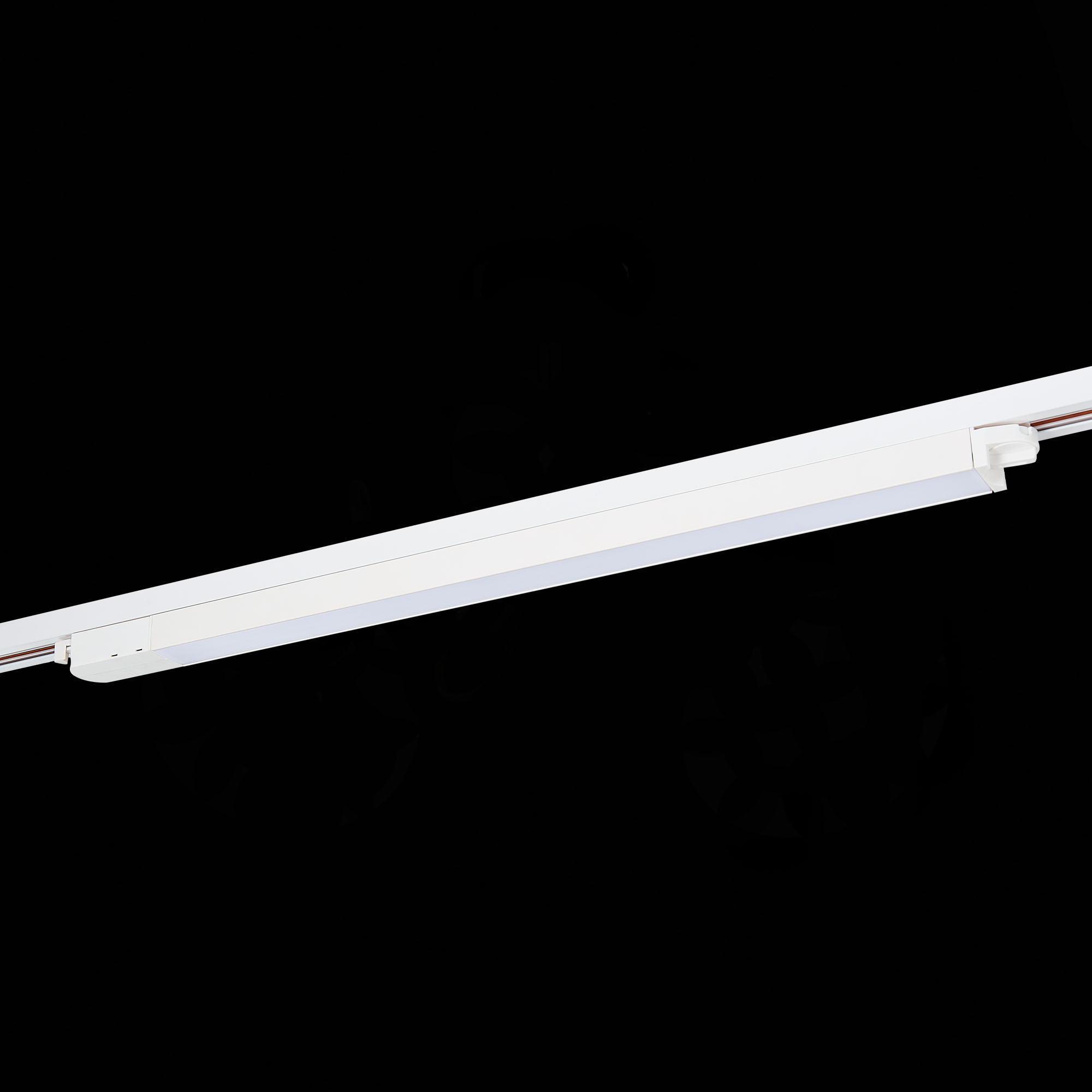 ST366.548.24 Св-к трек. Белый LED 1*24W 4000K 2 450Lm Ra>98 120 IP20 L600xW34xH33 180-240V BASE