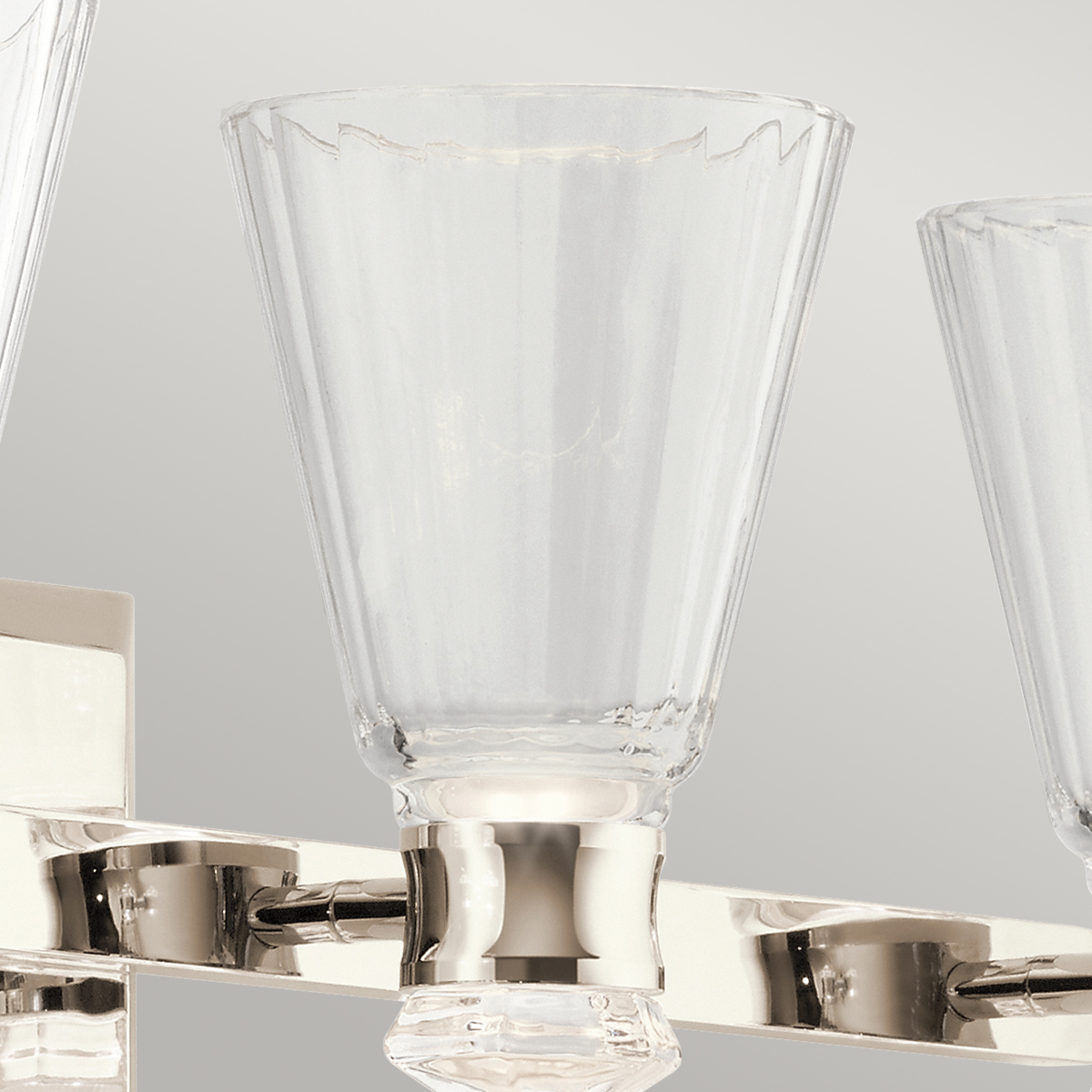 Бра для ванных комнат Kichler, Арт. QN-KAYVA4-PN