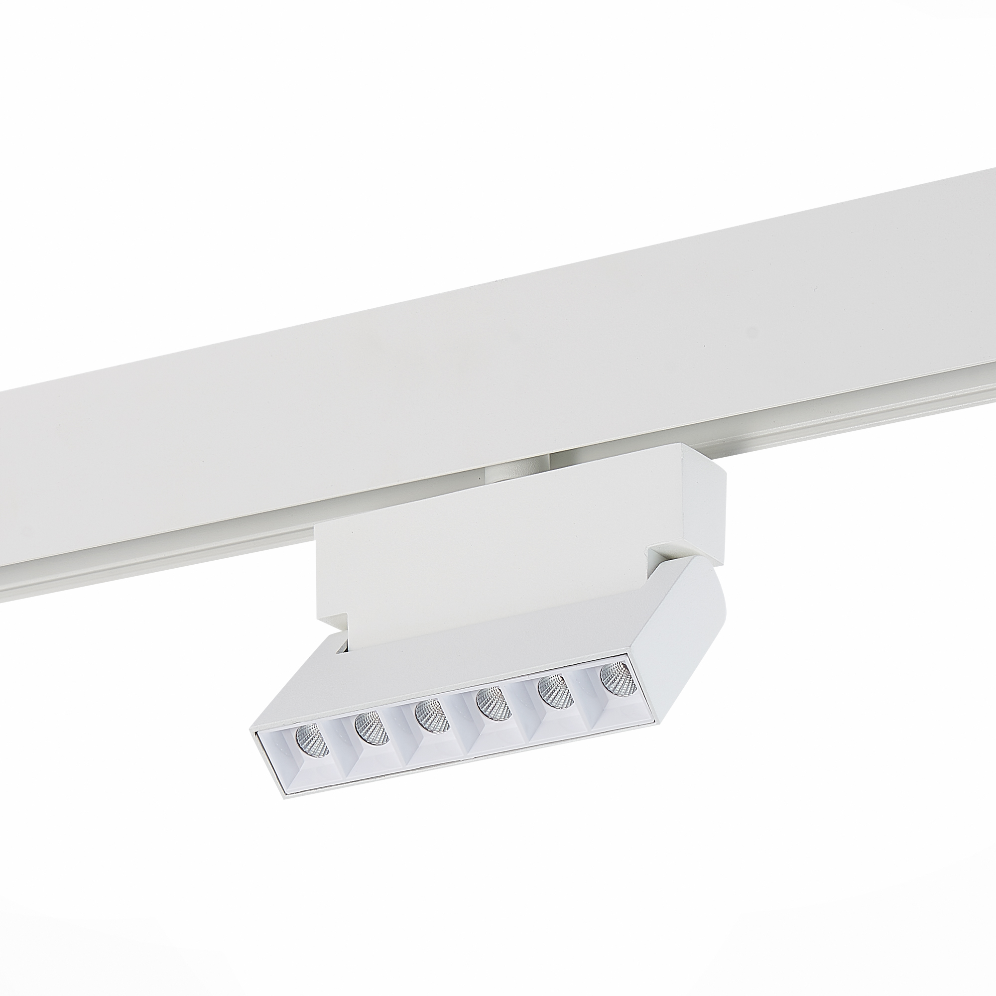 ST362.546.06 Магнитный трековый светильник белый LED 1*6W 4000K 532Lm Ra>80 36° IP20 L120xW22xH134 4 SKYLINE 48