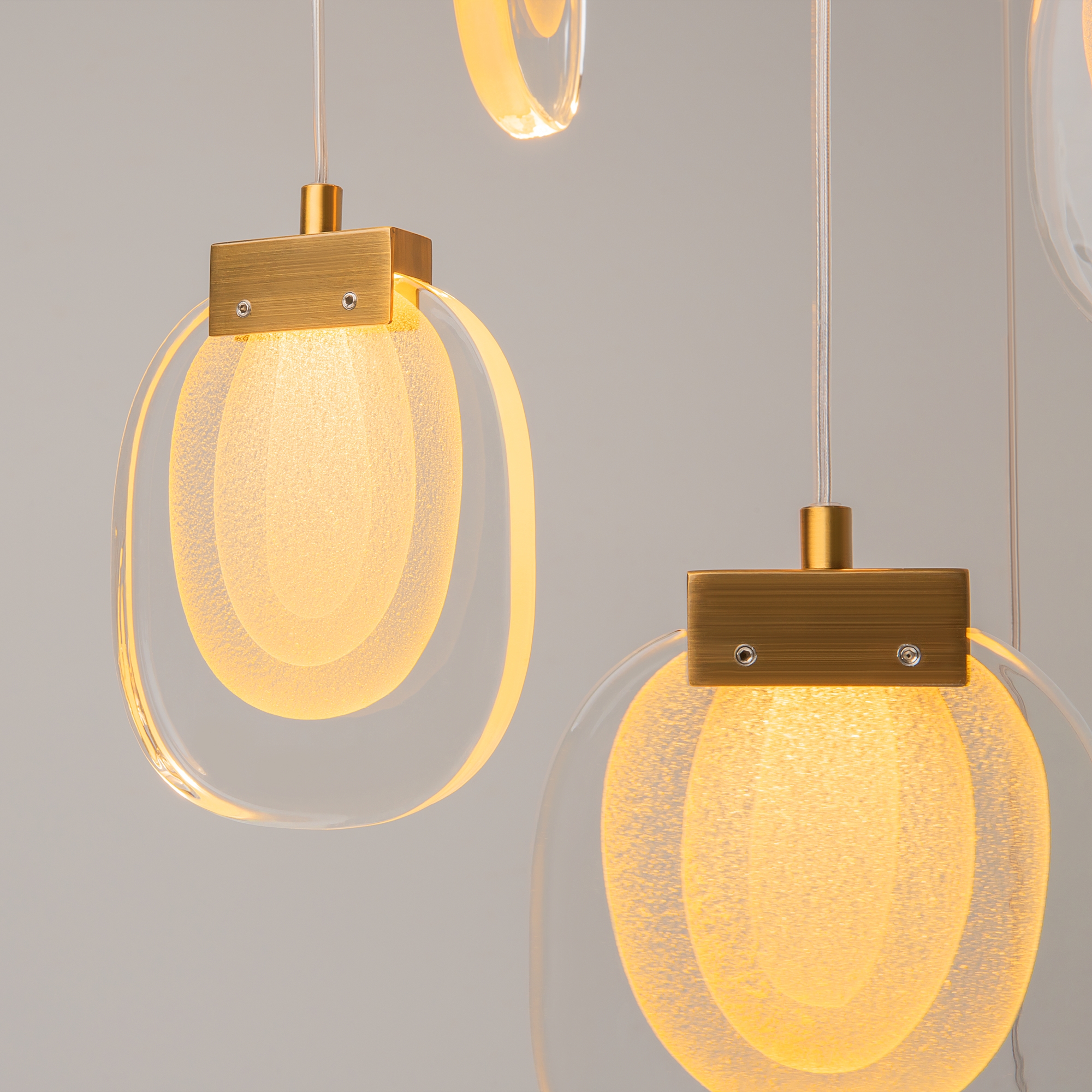 Подвесной светильник Maytoni MOD367PL-L18BBSK